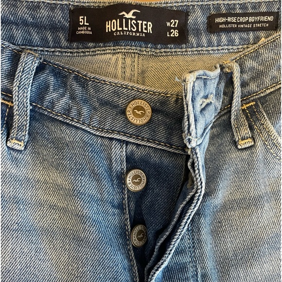 HOLLISTER BUTTON FLY HIGH-RISE CROP BOYFRIEND JEANS - Picture 3 of 3